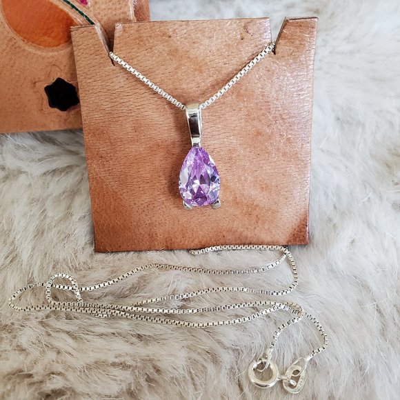 NWOT, Necklace, "Amethyst", Leather Case. - Picture 2 of 2